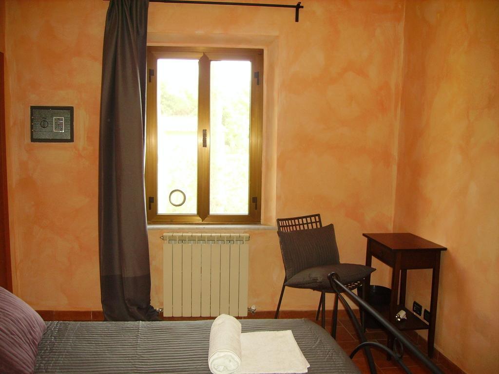 La Voliera Bed & Breakfast Pisa Rum bild